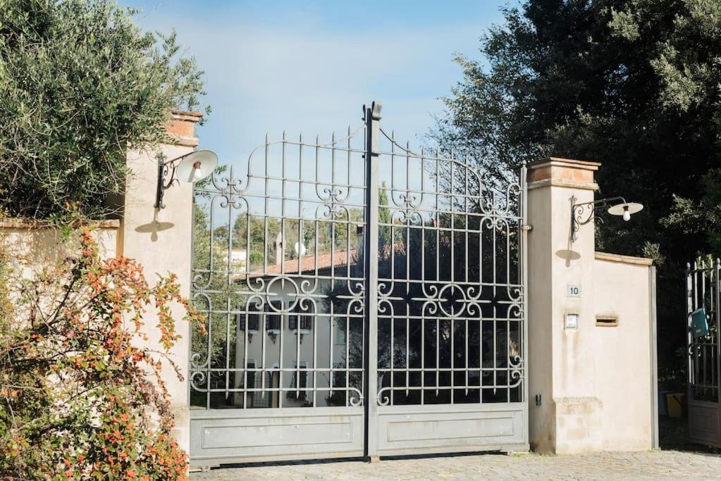Apartment In Luxuryproperty Privatepool Garden Bbq Airc X8 Castelnuovo Di Porto Екстериор снимка