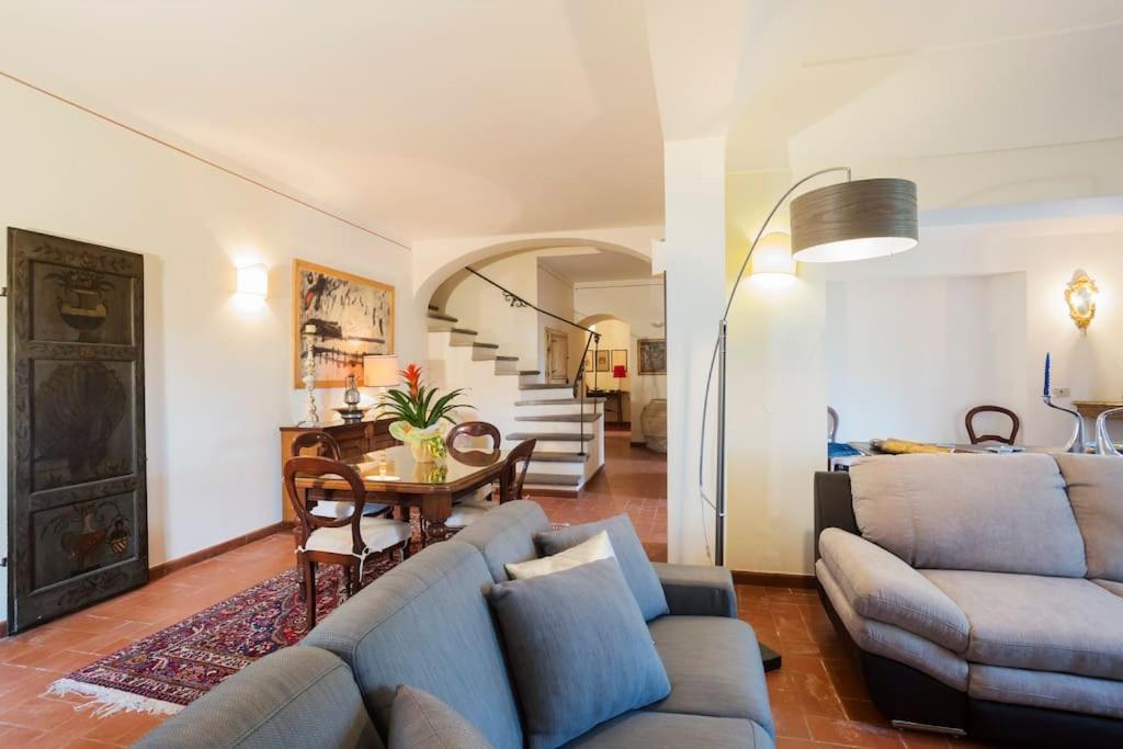 Apartment In Luxuryproperty Privatepool Garden Bbq Airc X8 Castelnuovo Di Porto Екстериор снимка