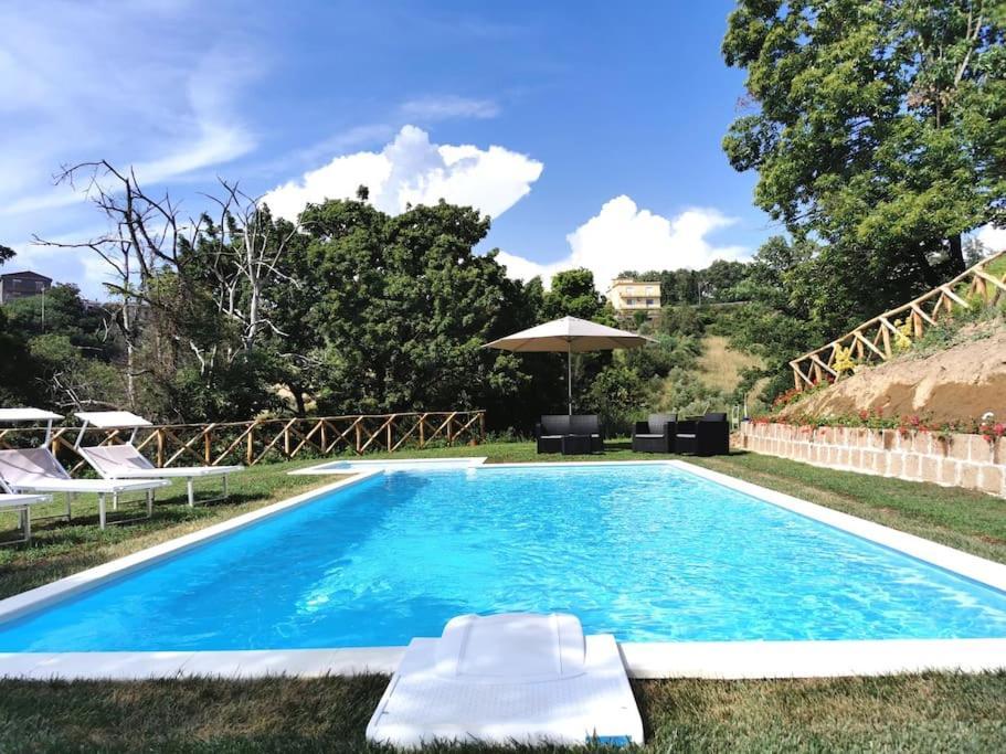 Apartment In Luxuryproperty Privatepool Garden Bbq Airc X8 Castelnuovo Di Porto Екстериор снимка